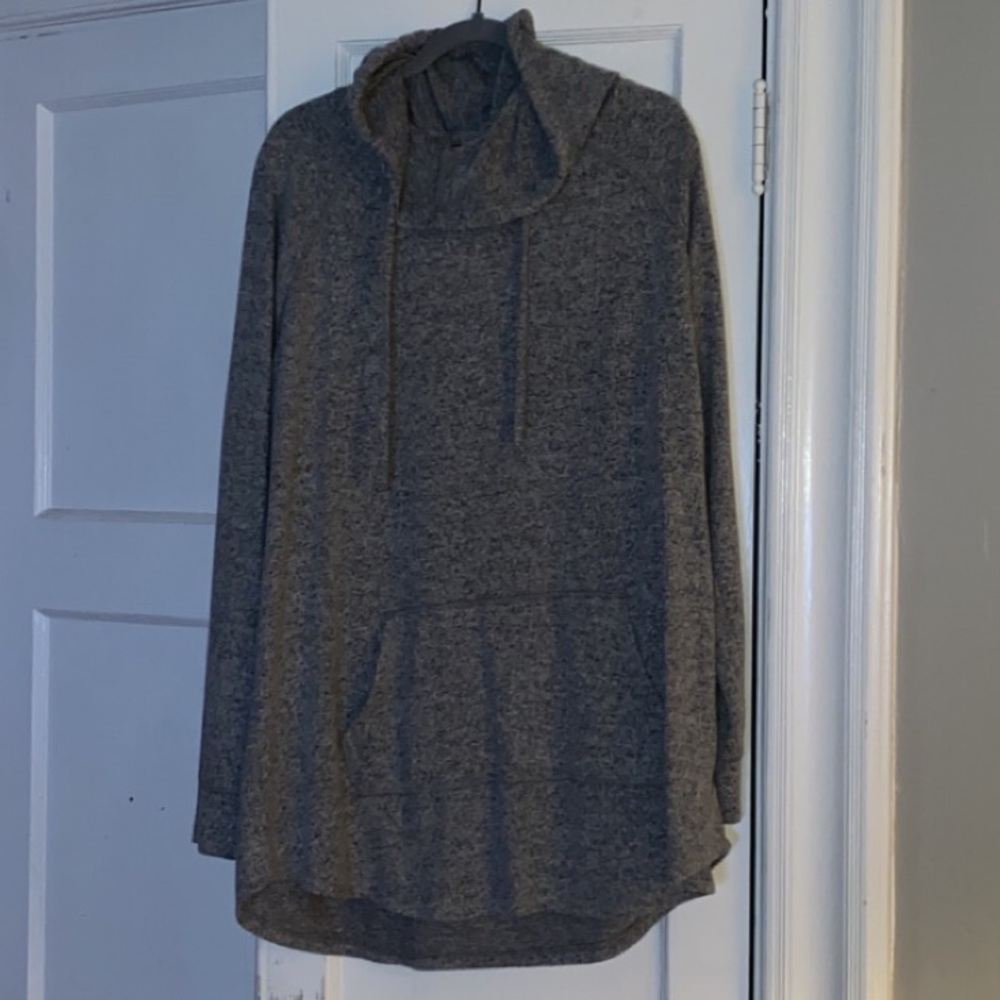 Torrid Size 2 Supersoft Pullover